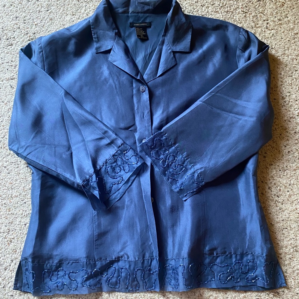 Anne Carson Blue Embroidered Button-Front Silk Blouse L